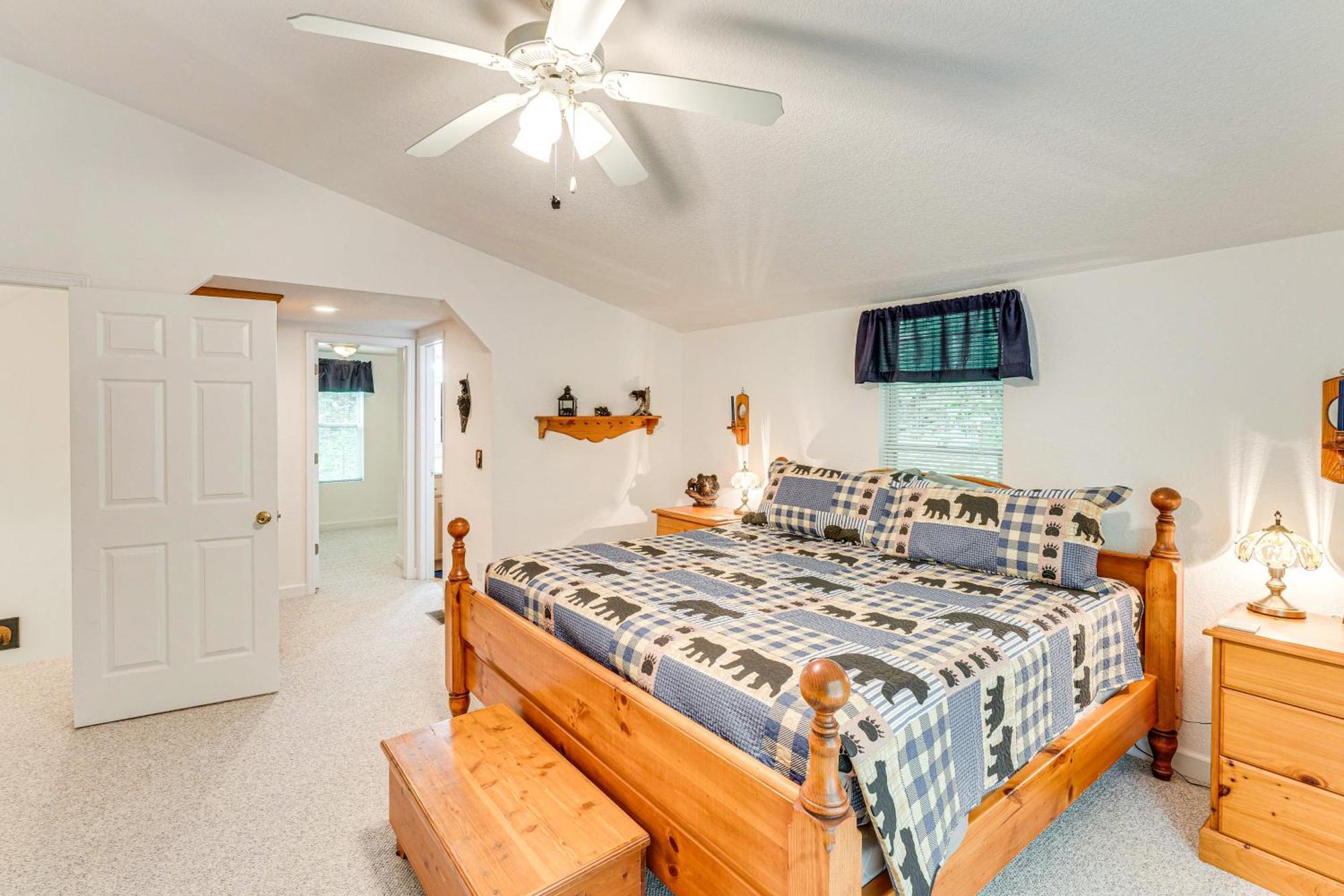 Secluded Cabin With Porch - 7 Miles To Lake Chatuge! Hayesville Eksteriør bilde